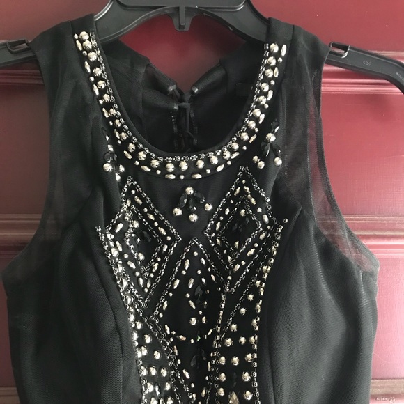 Black two piece formal - Picture 3 of 7